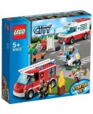 LEGO CITY 7213 LE BATEAU ET LE CAMION TOUT TERRAIN DES POMPIERS 