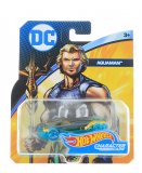 HOT WHEELS : VOITURE AQUAMAN 1:64 - VEHICULE MINIATURE OR ET BLEUE - COLLECTION BATMAN - MATTEL DXM53