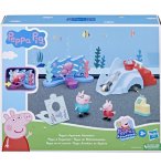 L'AQUARIUM DE PEPPA PIG + 7 ACCESSOIRES + 2 FIGURINES : PEPPA LE COCHON ET PAPA PIG - HASBRO - F4411