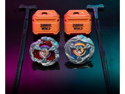 Coffret Pack 2 Toupies Beyblade X Jurassic World : Spinosaurus Contre Quetzalcoatlus - Type attaque et dfense - Pack Toupie et lanceur - Hasbro G1899