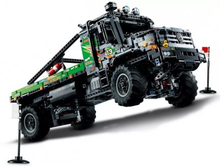 Lego technic 42129 le camion d'essai 4x4 mercedes-bens zetros