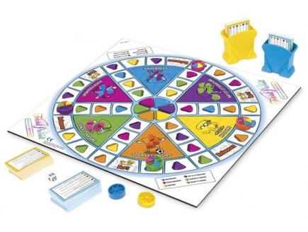 Trivial pursuit famille - Hasbro - e1921 - jeu de questions / reponses