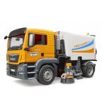 CAMION DE NETTOYAGE DE RUES MAN TGS - BRUDER - 03780 - BALAYEUSE