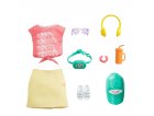 COFFRET TENUE VACANCE : JUPE JAUNE ET TOP ROSE + CASQUETTE ET ACCESSOIRES POUR POUPEE BARBIE - VETEMENT - HABIT - MATTEL - GRD60